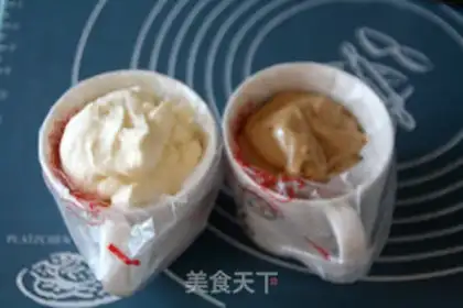Make Caramel walnut mousse cake step 47