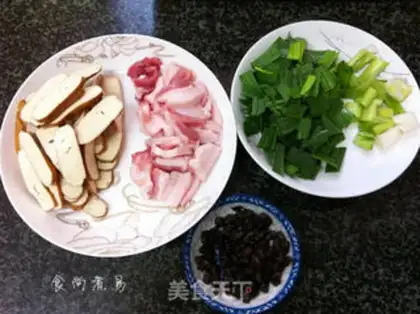 Make Garlic beans dry the meat step 1