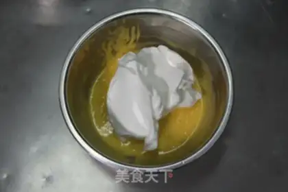 Make Handmade cake rolls step 5