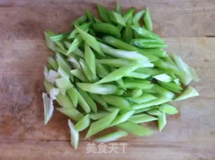 Make Cashew cones step 1