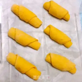 Make Pumpkin sesame bread step 6