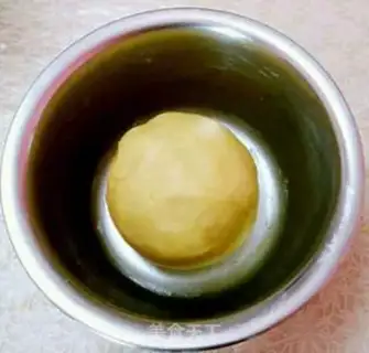 Make Creative apple pie step 2