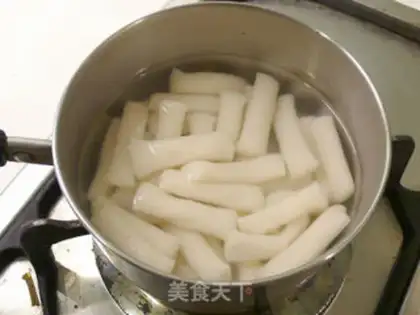 Make Cheese and cheese for a fake baked pastry step 0
