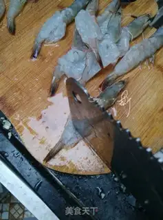 Make Garlic fans steam out the back shrimp step 4