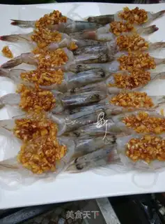 Make Garlic fans steam out the back shrimp step 7