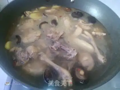Make Red mushroom chicken stew step 6