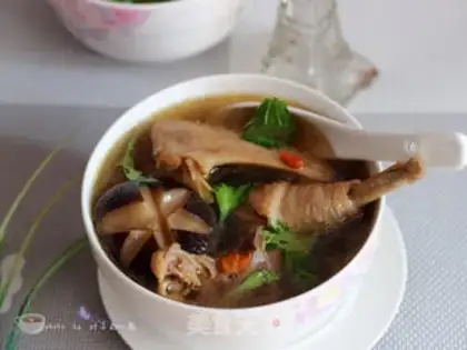 Make Red mushroom chicken stew step 8