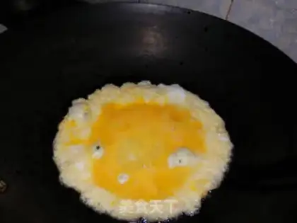 Make Onion fried eggs step 2