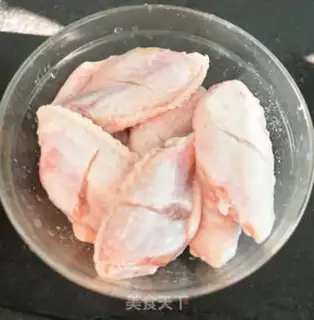 Make Coke chicken wings step 1