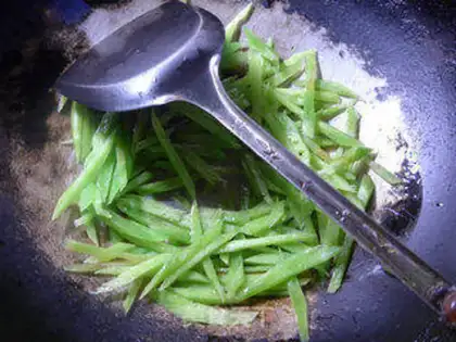 Make Worm mushrooms step 3