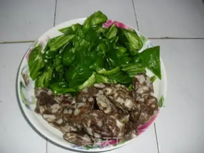 Make Pepper fried sausage step 0