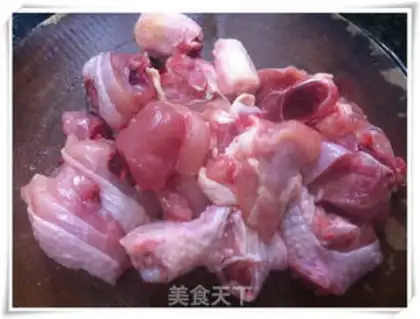 Make Black pepper potatoes for chicken legs step 1