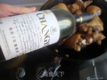Make Red wine and pig hoof step 6