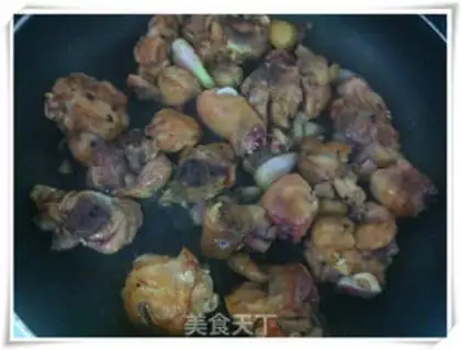 Make Black pepper potatoes for chicken legs step 5