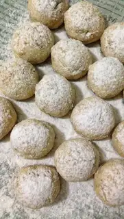 Make walnut snowball step 8