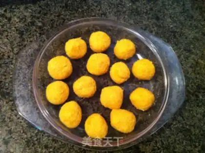 Make Softly fried pumpkin rice balls step 3
