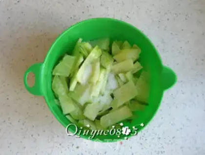 Make Crunching radish step 2