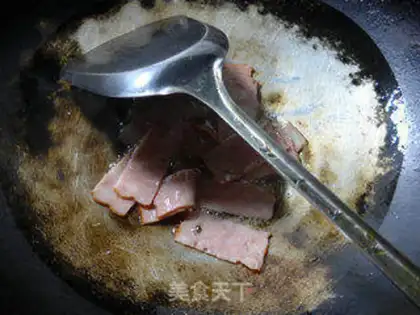 Make Bacon pasta and oil and vegetables step 2