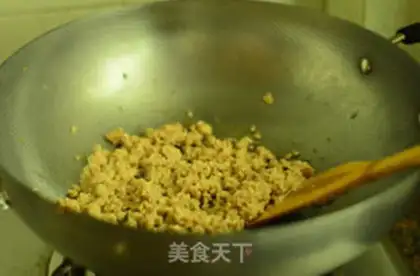 Make Puffy bean horns step 7
