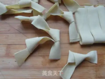Make The mushrooms burn the leaves step 1
