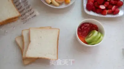 Make Fruit sandwich step 0