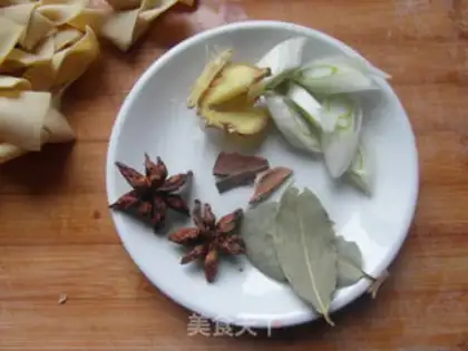 Make The mushrooms burn the leaves step 4