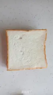 Make Fruit sandwich step 3