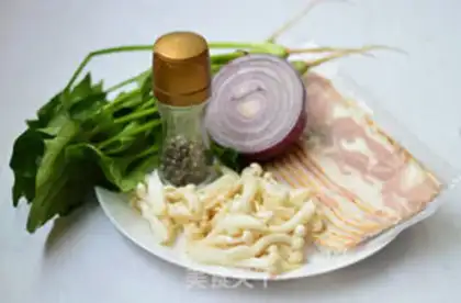 Make Spinach bacon salad step 0