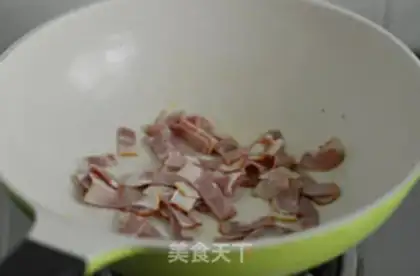 Make Spinach bacon salad step 3