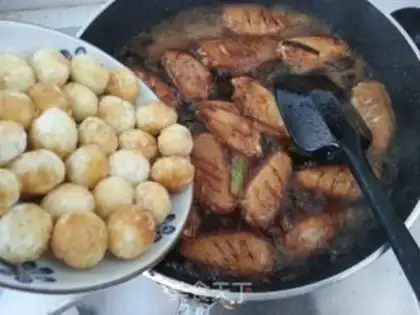 Make Tiger-skinned quail egg fried chicken wings step 10