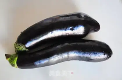 Make Pants and tomatoes step 1