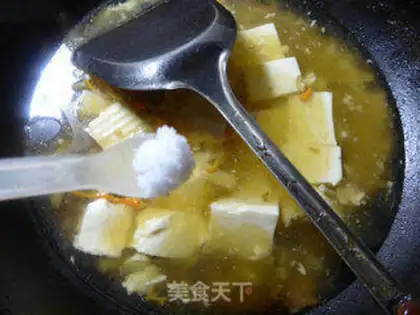 Make Weed mushrooms and tofu soup step 4