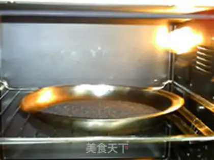 Make Peanuts, black sesame soup step 3