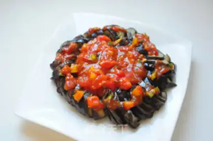 Make Pants and tomatoes step 12