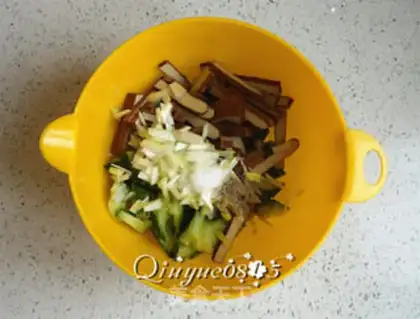 Make A cucumber with beans step 2