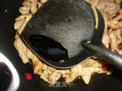 Make Precious bean-cracker pig intestines step 4