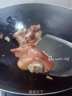 Make Peanuts burn pigs