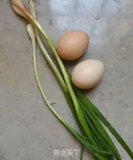 Make Onion fried eggs step 0