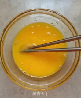 Make Onion fried eggs step 2