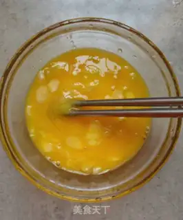 Make Onion fried eggs step 3