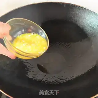 Make Onion fried eggs step 4