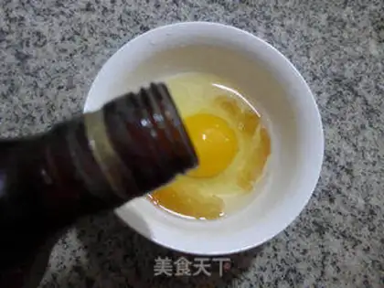 Make The gin and the egg step 1