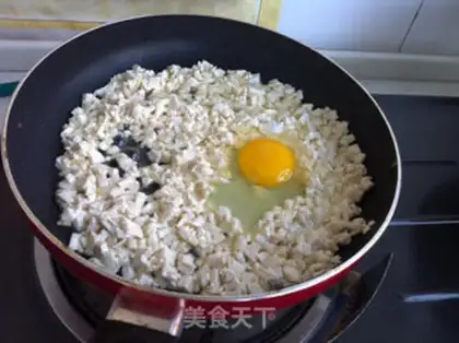 Make Spinach egg box step 1