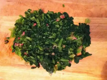 Make Spinach egg box step 4