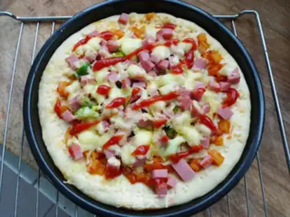 Make Potato ham and tomato pizza step 13