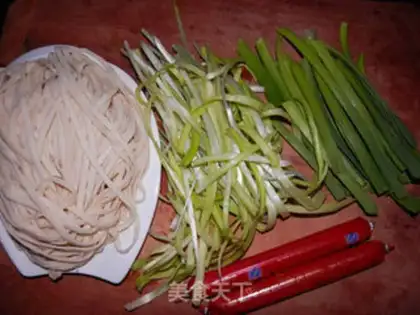 Make Three pieces of noodles step 0