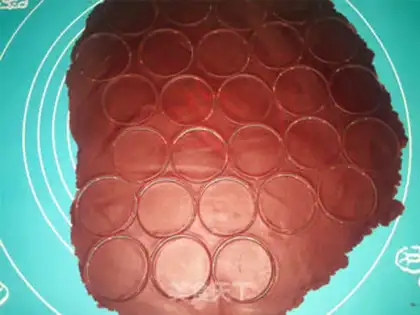 Make Rose cookies step 5