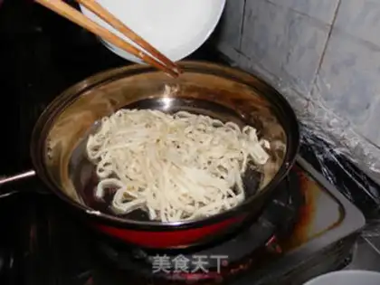 Make Three pieces of noodles step 3
