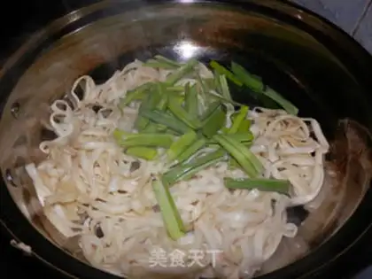 Make Three pieces of noodles step 5