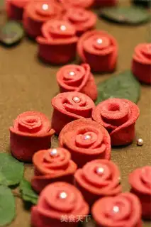 Make Rose cookies step 11